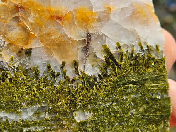 Epidote, Quartz & Axinite slab EPI81