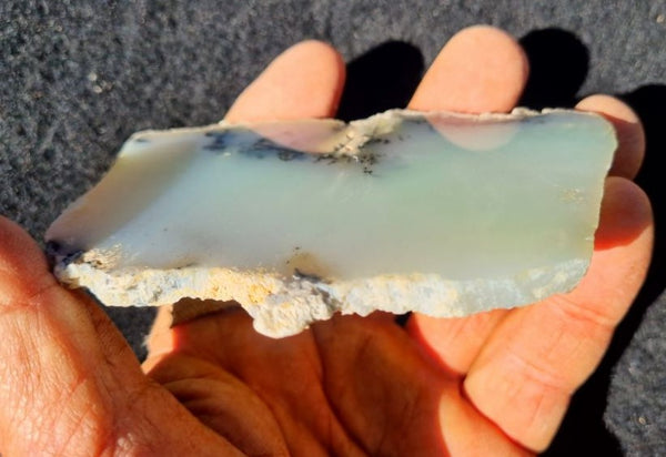 Chalcedony slab PC113
