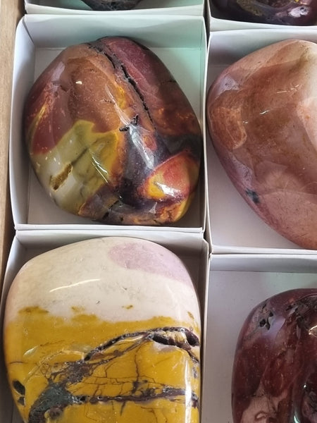 Box of 20 Large tumble polished Mookaite MKT161