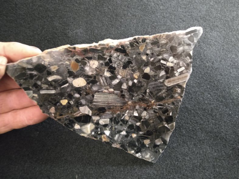 Black Conglomerate B216