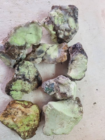 Lime magnesite rough.  LMR 109