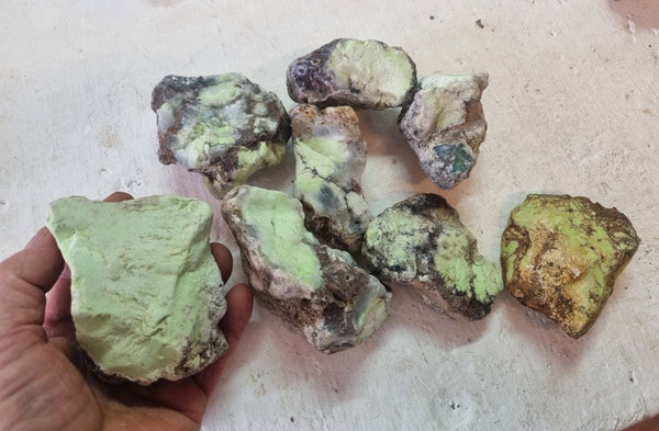 Lime magnesite rough. LMR 109 – GemstoneGeeks.