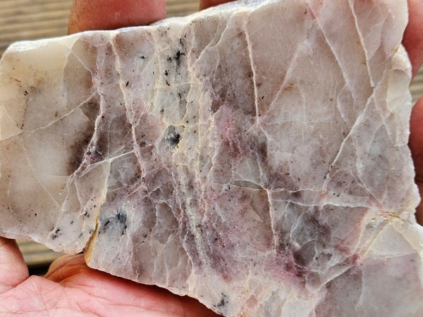 Polished Eucryptite slab EU107