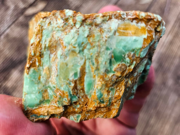 Variscite rough. VR559