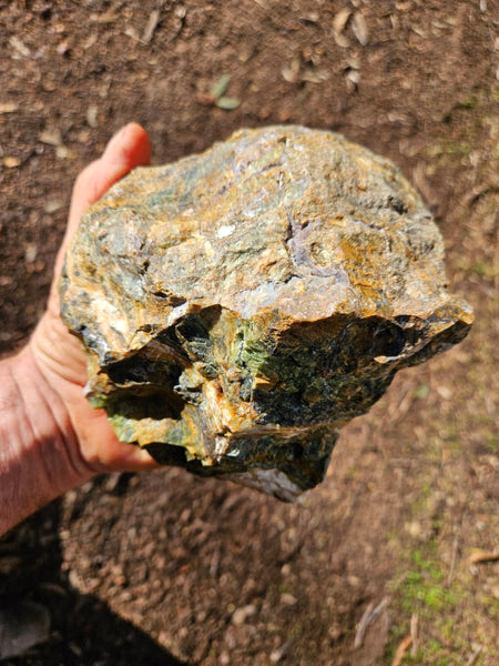 Opalised Serpentine rough.  OSR 106