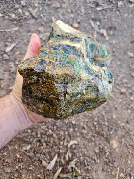 Opalised Serpentine rough.  OSR 106