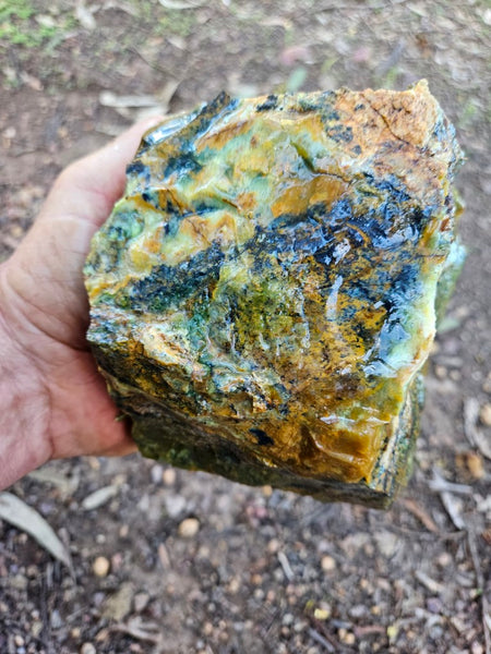 Opalised Serpentine rough.  OSR 107