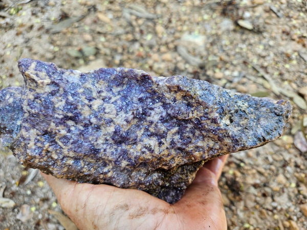 Lepidolite rough LPR101