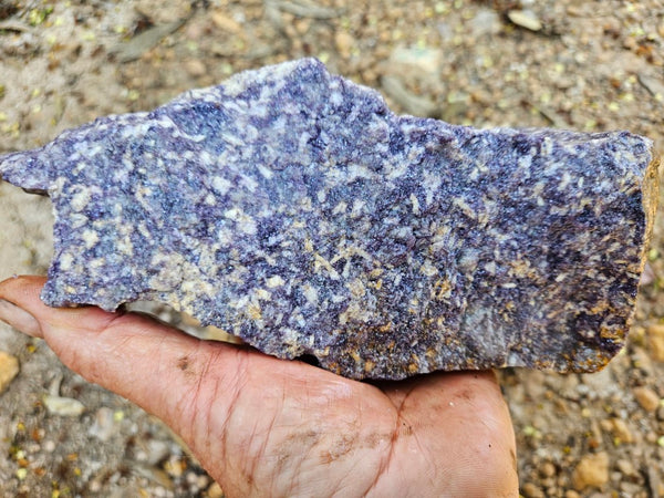 Lepidolite rough LPR101