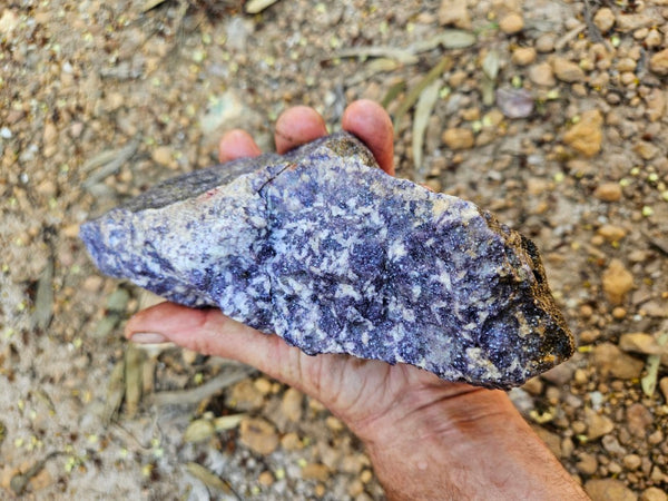 Lepidolite rough LPR101