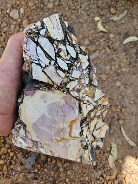 Polished Brecciated Mookaite rock BM326