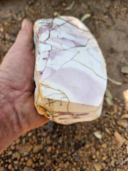 Polished Brecciated Mookaite rock BM325