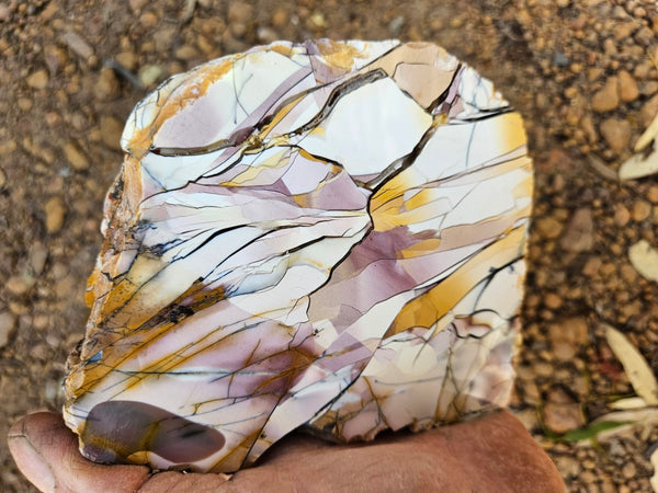 Polished Brecciated Mookaite rock BM330