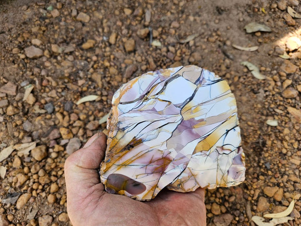 Polished Brecciated Mookaite rock BM330