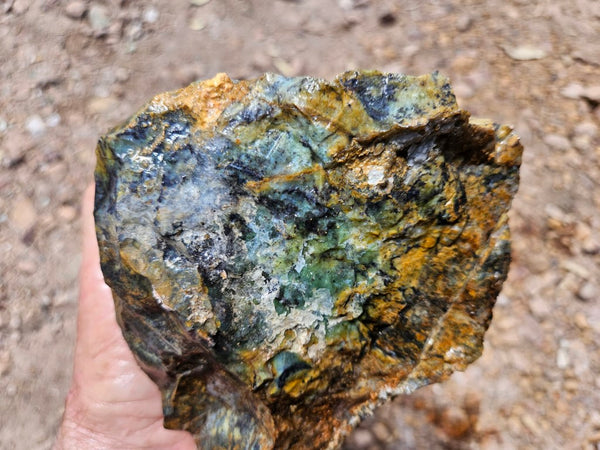 Opalised Serpentine rough.  OSR 109