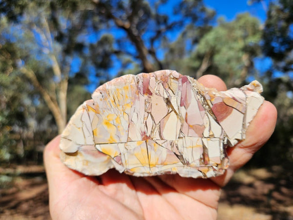 Polished Brecciated Mookaite rock BM331