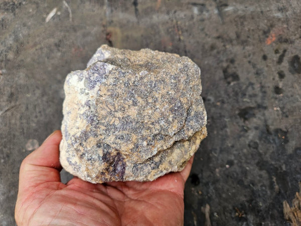 Lepidolite rough LPR102