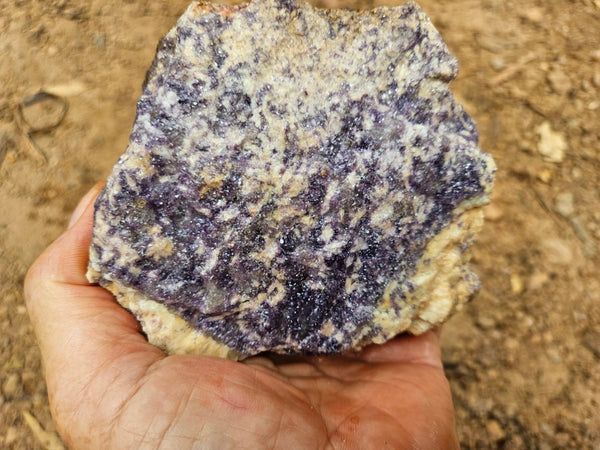 Lepidolite rough LPR102