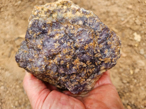 Lepidolite rough LPR102