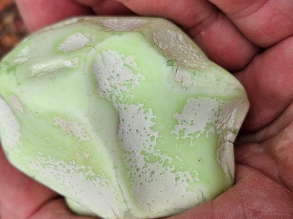 Tumble Polished Lime Magnesite ( Lemon Chrysoprase) LCT120