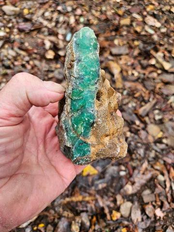 Chrysoprase rough.  CHR 193