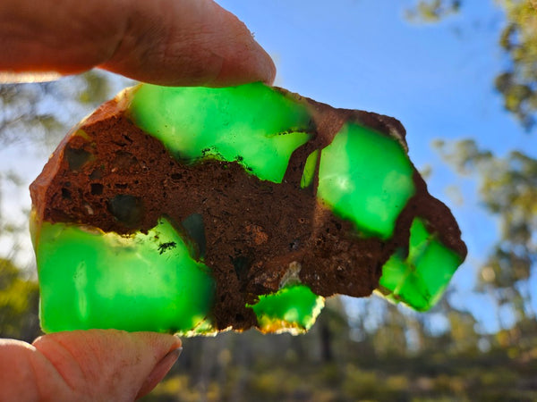 Polished  Chrysoprase slab CH474