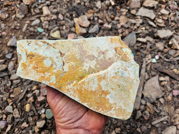 Variscite rough. VR584