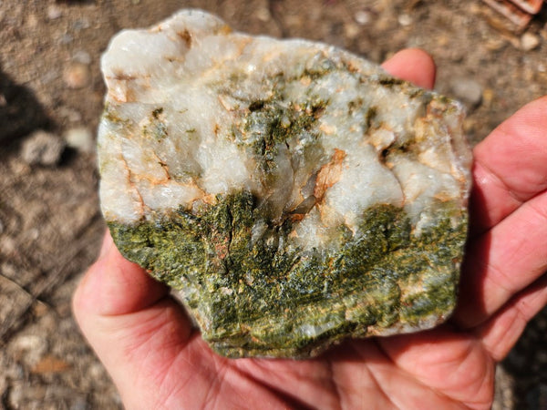 Epidote, Quartz & Axinite EPI80