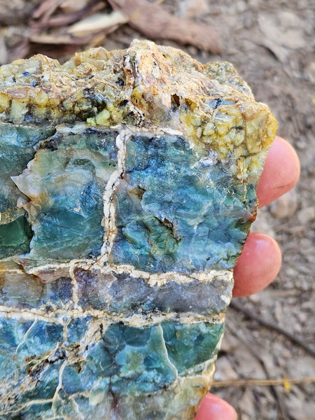 Green Opal  rough.  GOR 138