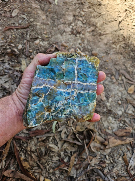 Green Opal  rough.  GOR 138