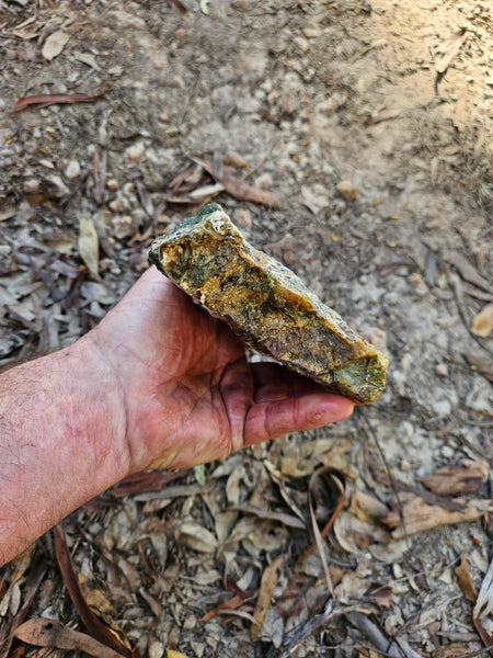 Green Opal  rough.  GOR 138
