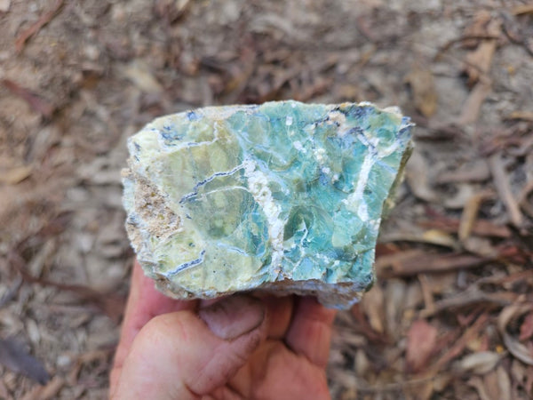 Green Opal  rough.  GOR 140