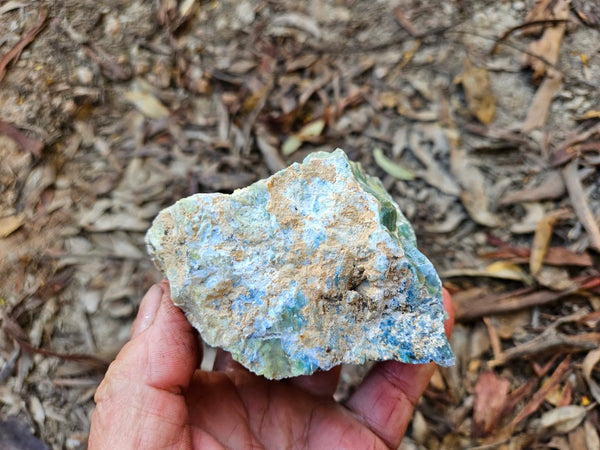 Green Opal  rough.  GOR 140