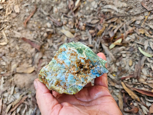 Green Opal  rough.  GOR 140