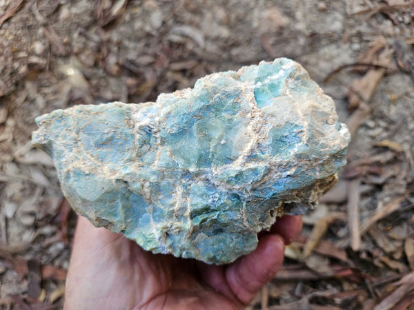 Green Opal  rough.  GOR 139