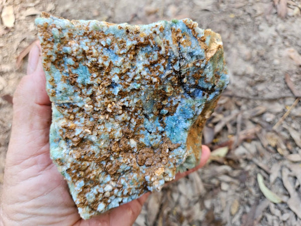 Green Opal  rough.  GOR 139
