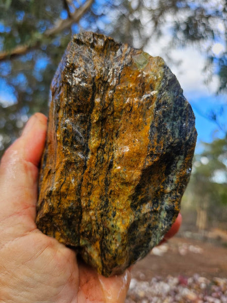 Opalised Serpentine rough.  OSR 112