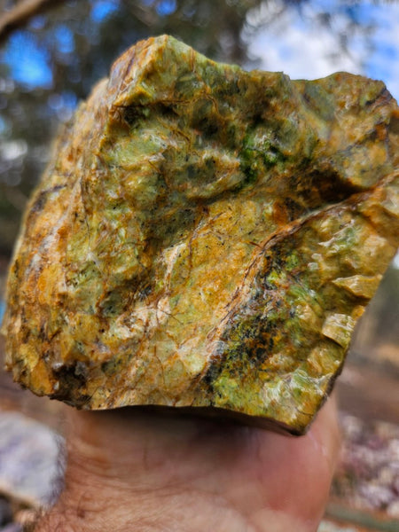 Opalised Serpentine rough.  OSR 113