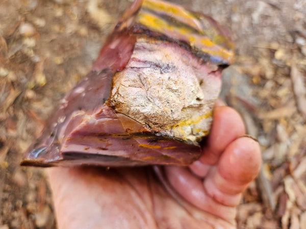 Mookaite rough.  MKR 271