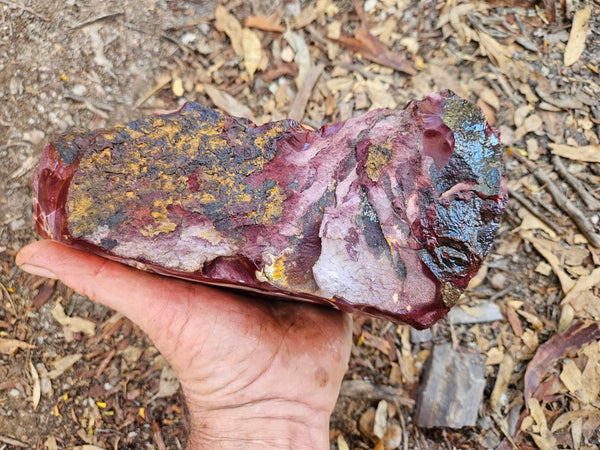 Mookaite rough.  MKR 272