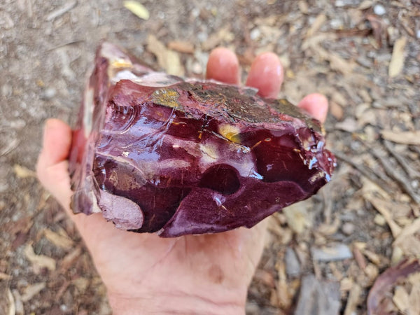Mookaite rough.  MKR 272