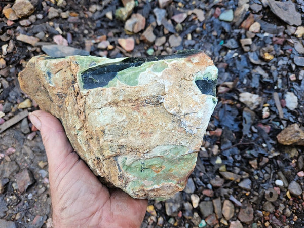 Rough Chrome Chalcedony CCR167