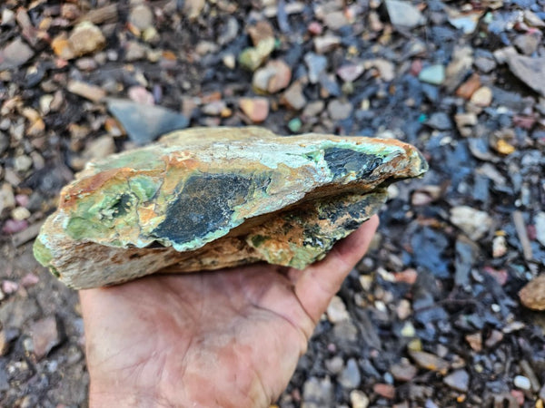 Rough Chrome Chalcedony CCR167
