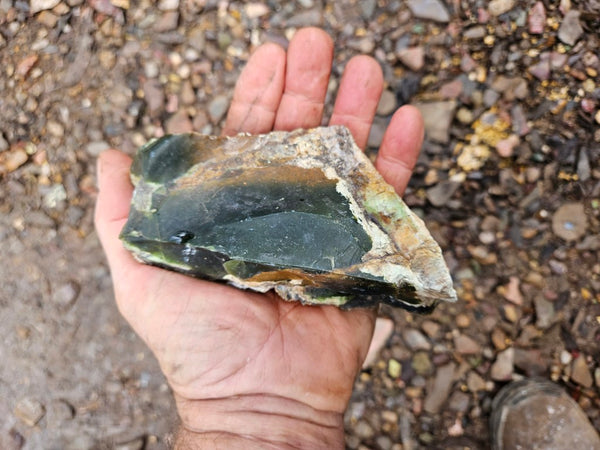 Rough Chrome Chalcedony CCR168