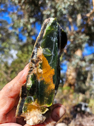 Rough Chrome Chalcedony CCR168