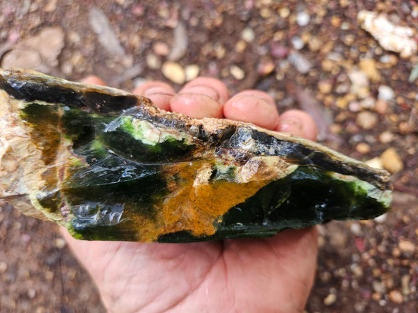 Rough Chrome Chalcedony CCR168