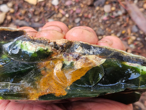 Rough Chrome Chalcedony CCR168