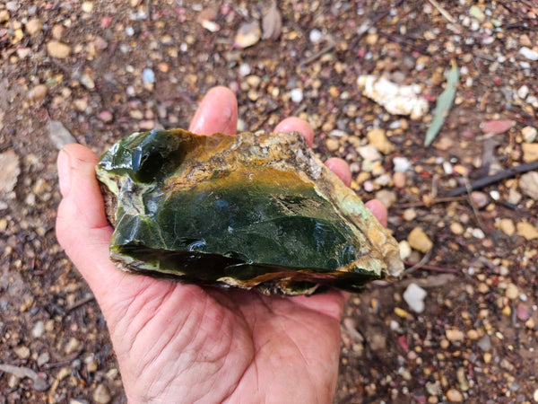 Rough Chrome Chalcedony CCR168