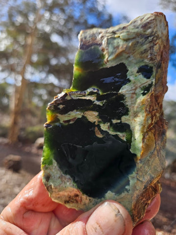 Rough Chrome Chalcedony CCR169
