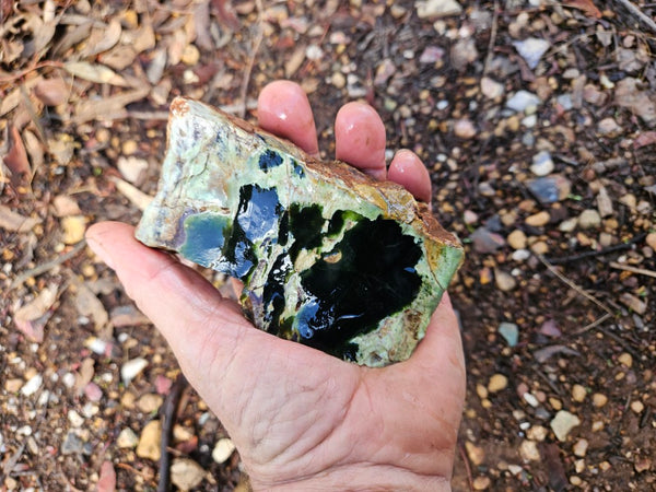 Rough Chrome Chalcedony CCR169